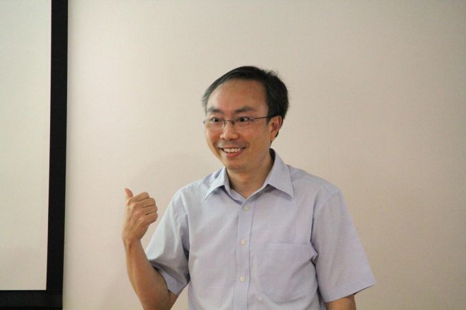 Professor Tang gave a detailed account of the background and objectives of 