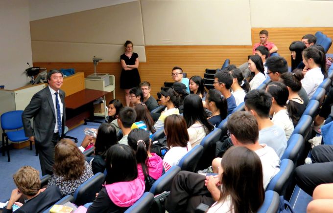 VC interacting with the captivated audience